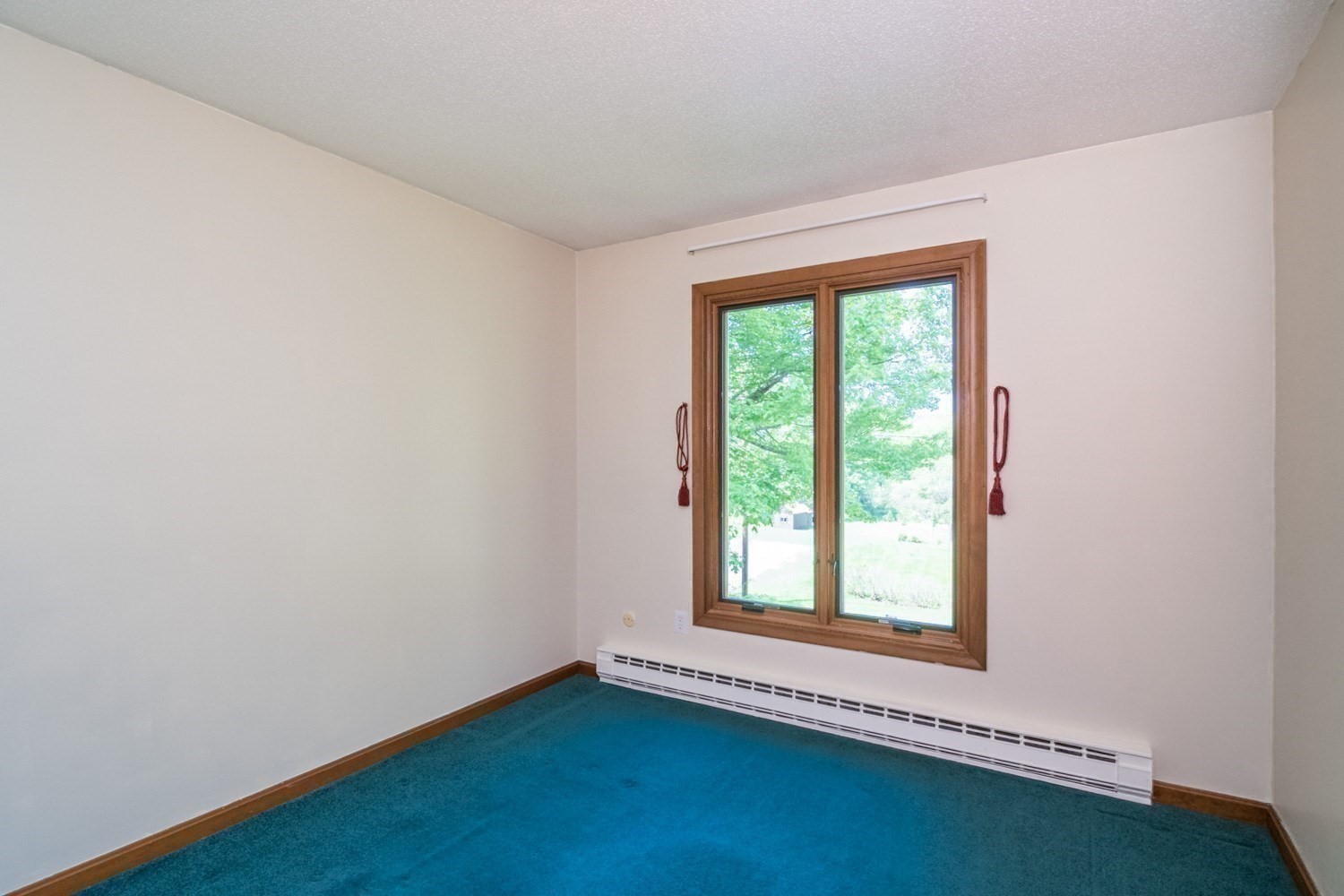 10 Walnut St # 10 Property Photo 19