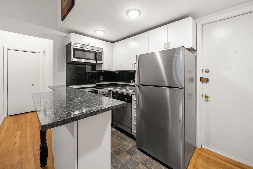 38-40 Saint Botolph St # 5 Property Photo 4