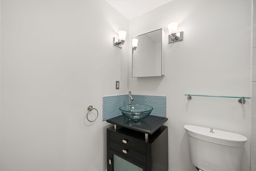 38-40 Saint Botolph St # 5 Property Photo 7