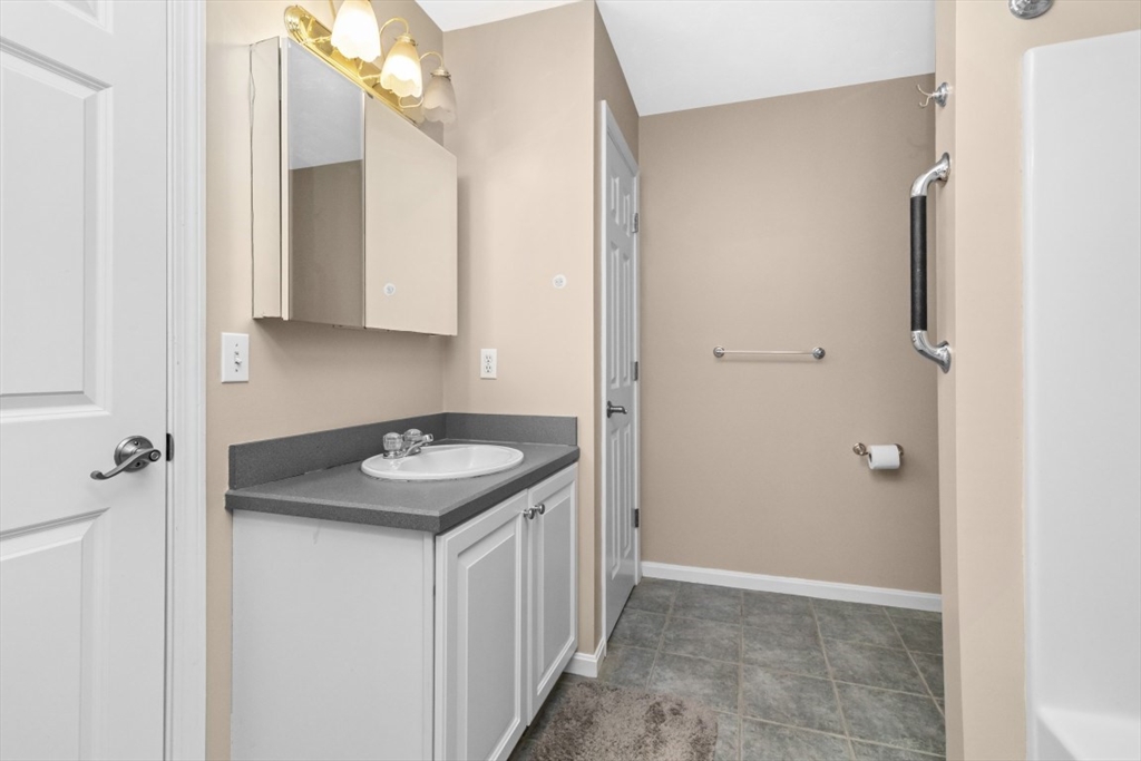 416 Thayer Street # 416 Property Photo 25