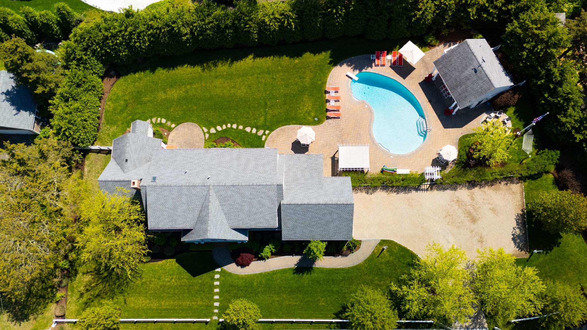 10 Shiverick Property Photo 5