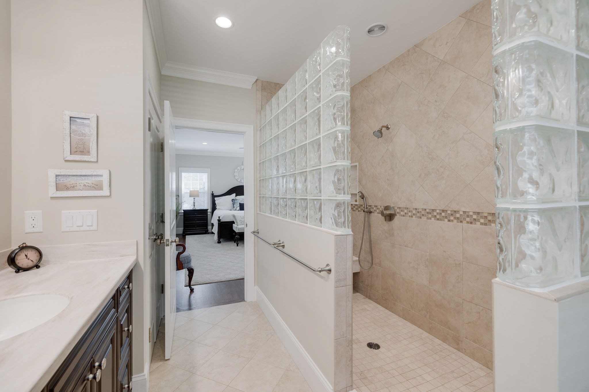 10 Shiverick Property Photo 24