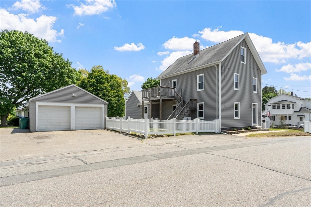 183 Albee St Property Photo 3