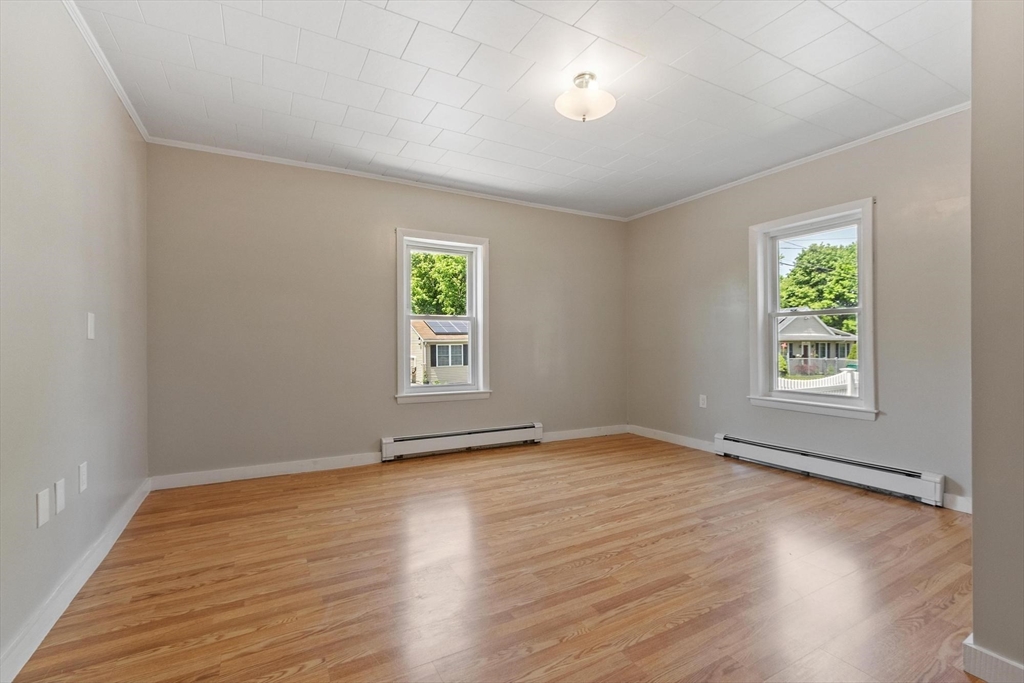 183 Albee St Property Photo 6