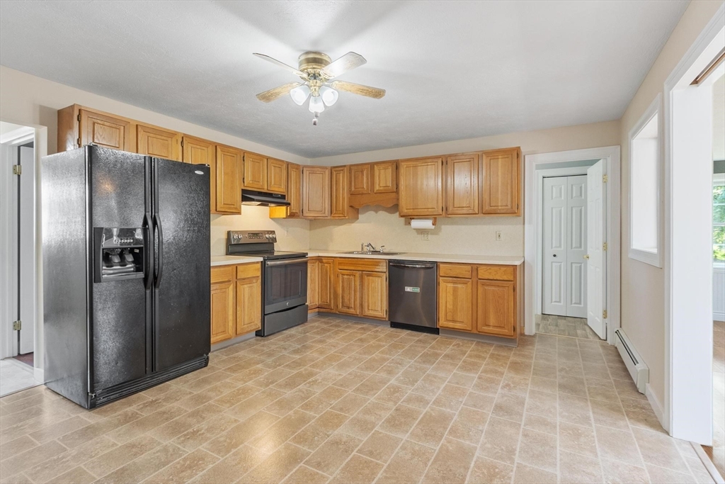 183 Albee St Property Photo 9