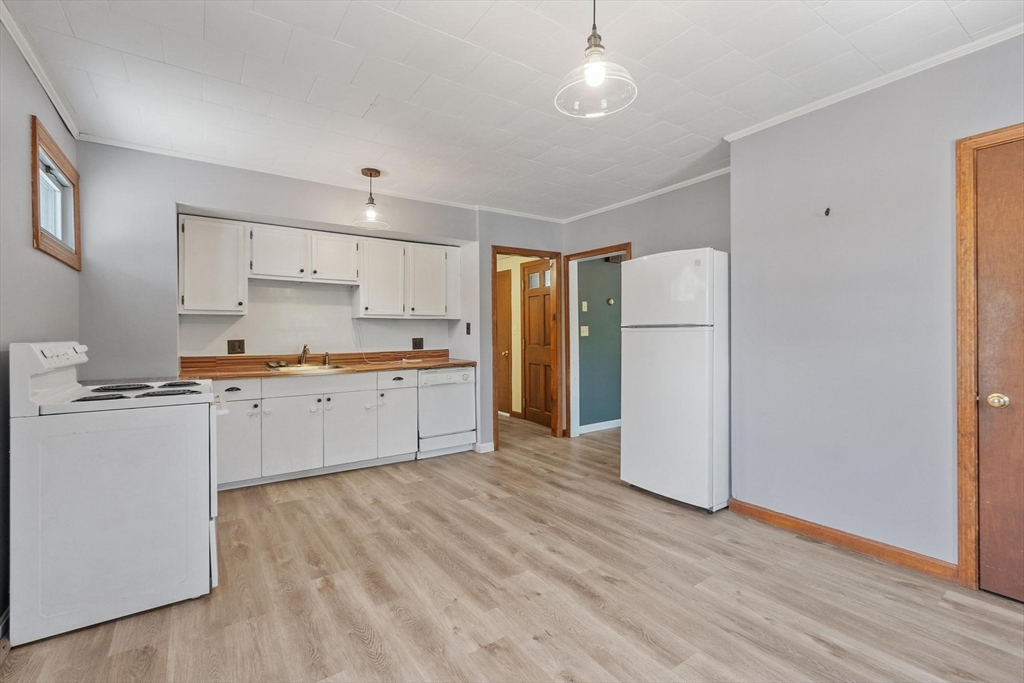 183 Albee St Property Photo 24