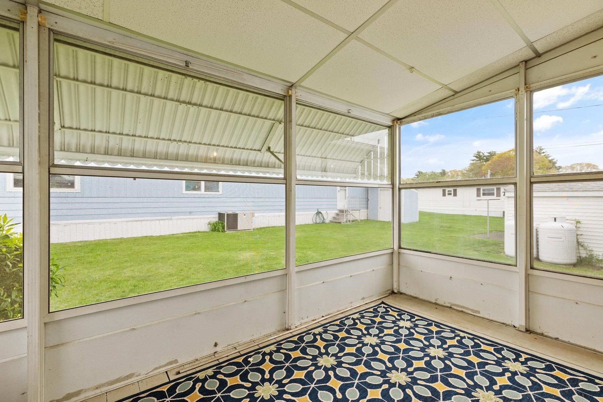 48 Easy Street Property Photo 11