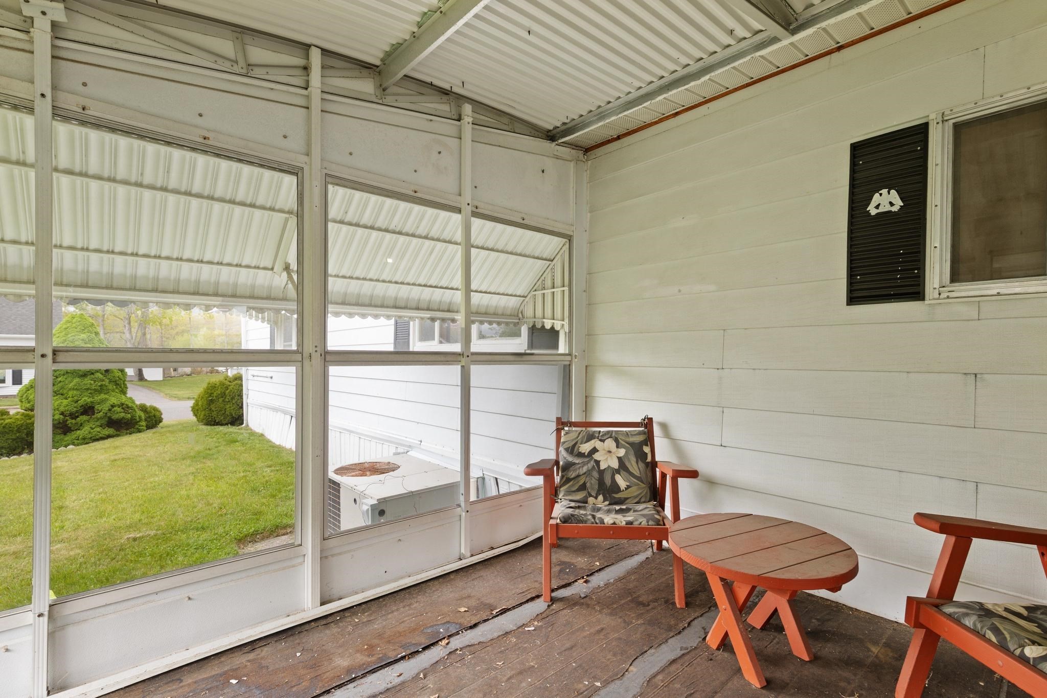 48 Easy Street Property Photo 16