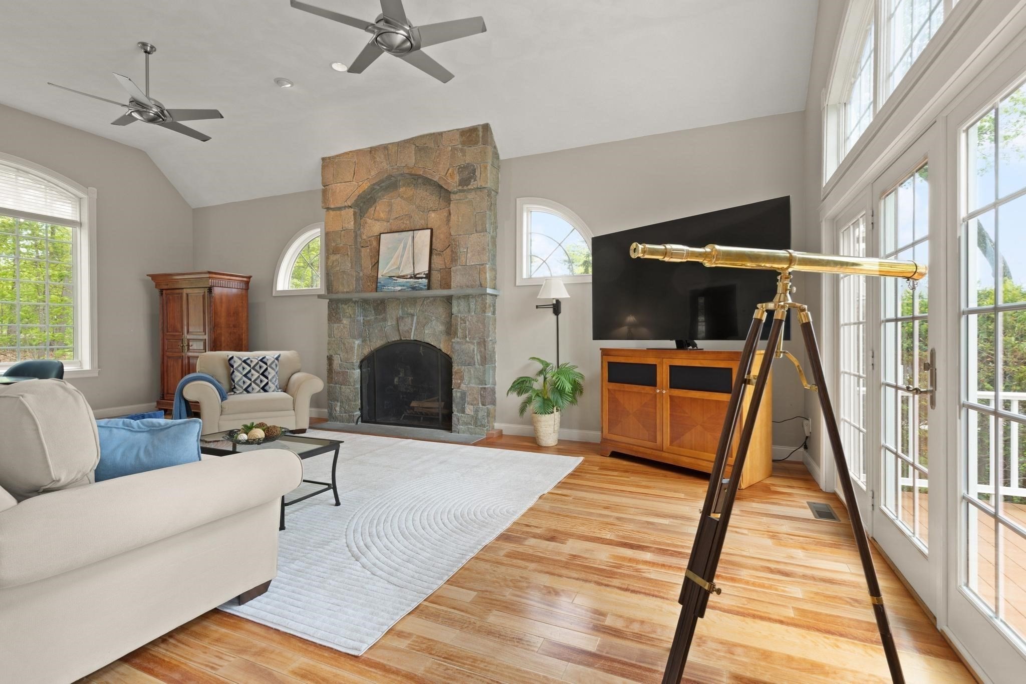 1 Appian Way Property Photo 8
