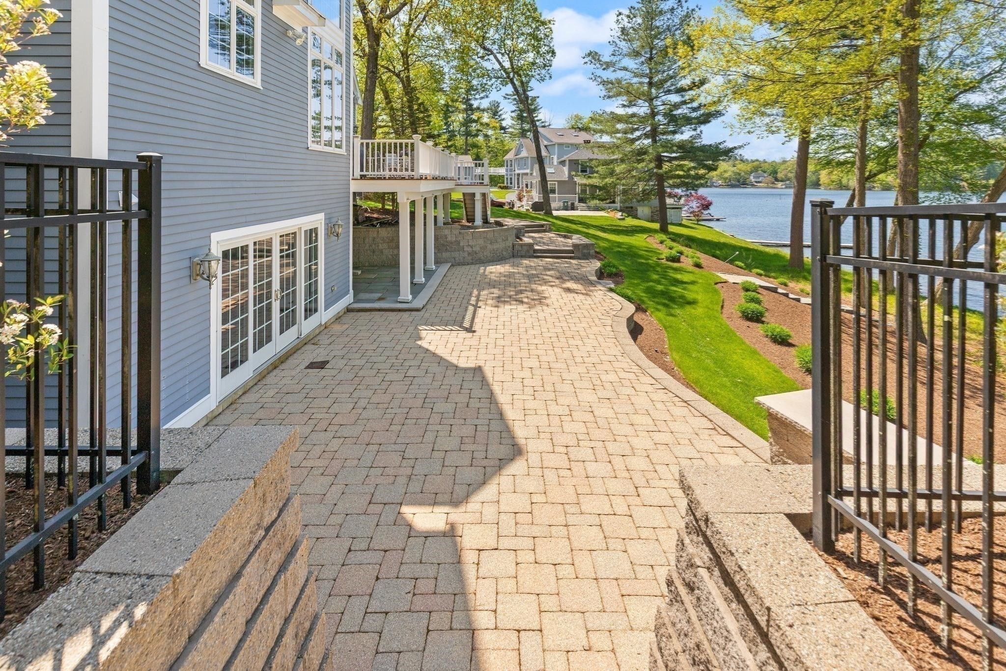 1 Appian Way Property Photo 32