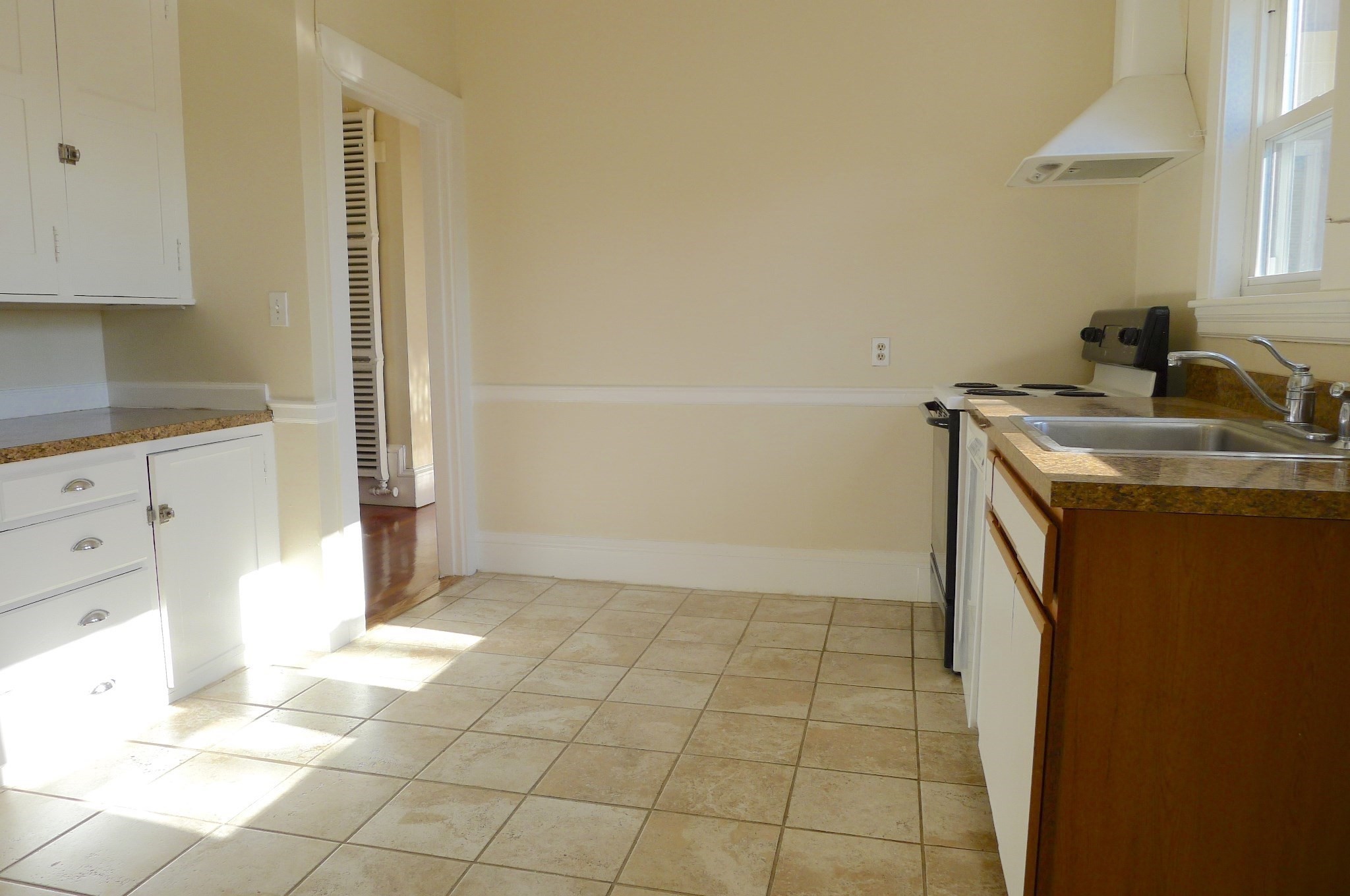 77 Hartford St # 2 Property Photo 8