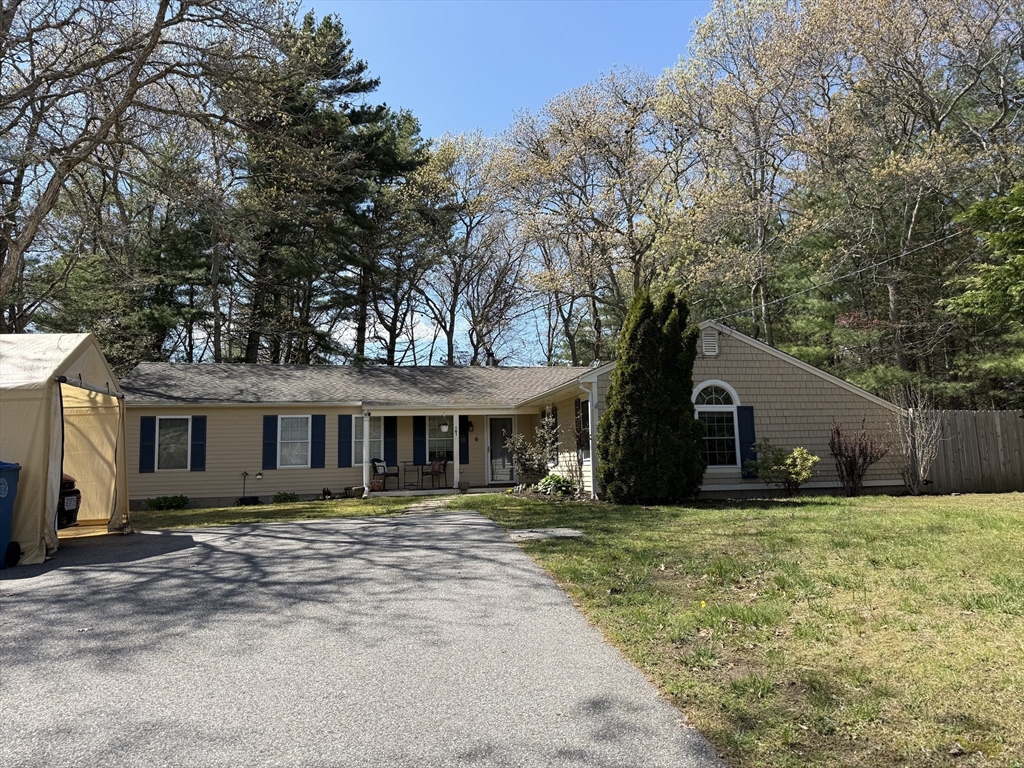 101 Brigantine Dr Property Photo 1