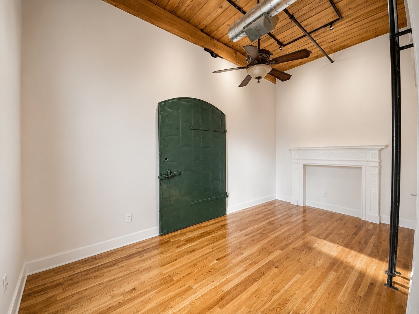 491 Dutton St # 505 Property Photo 3