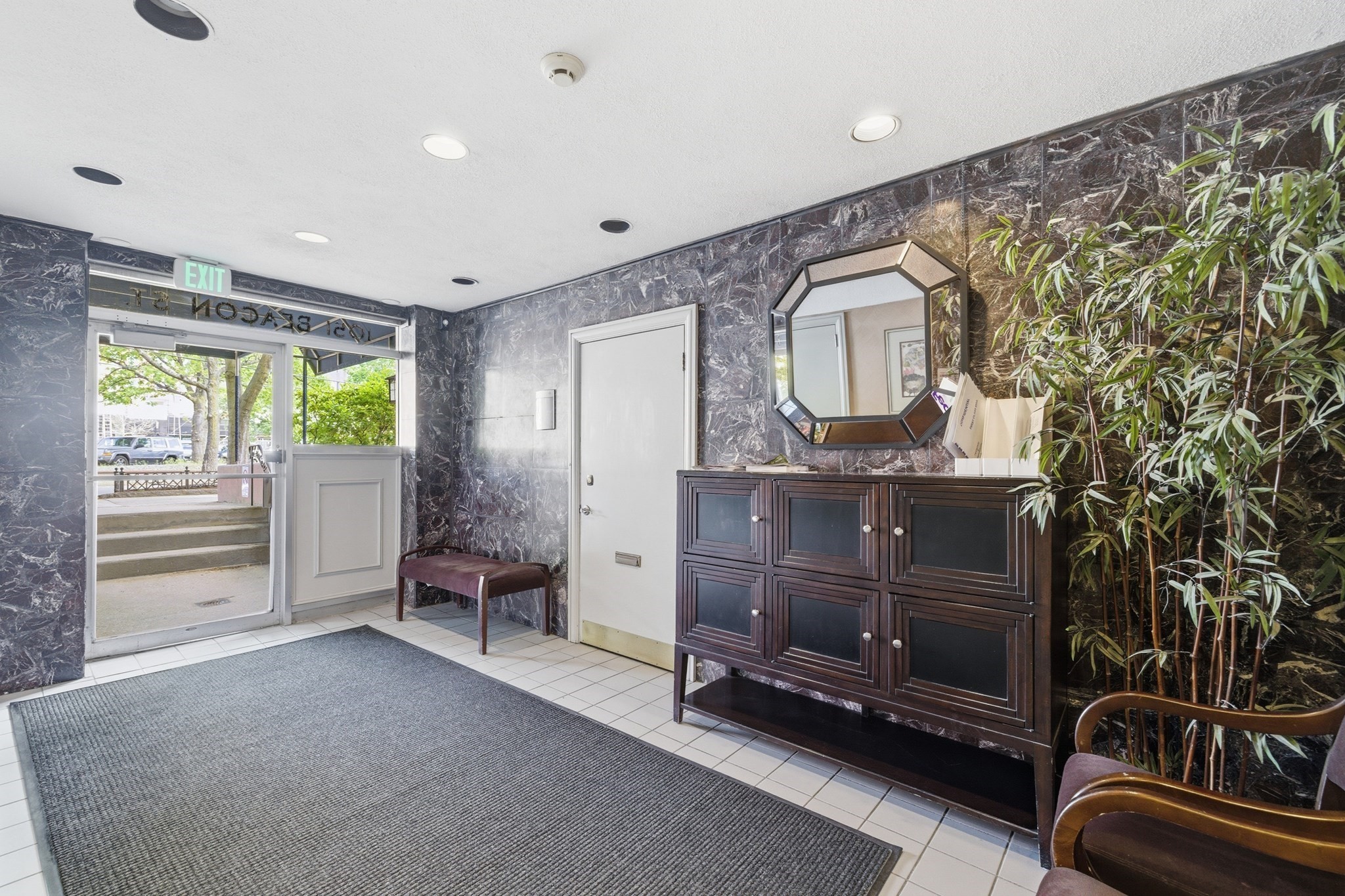 1051 Beacon # 408 Property Photo 8
