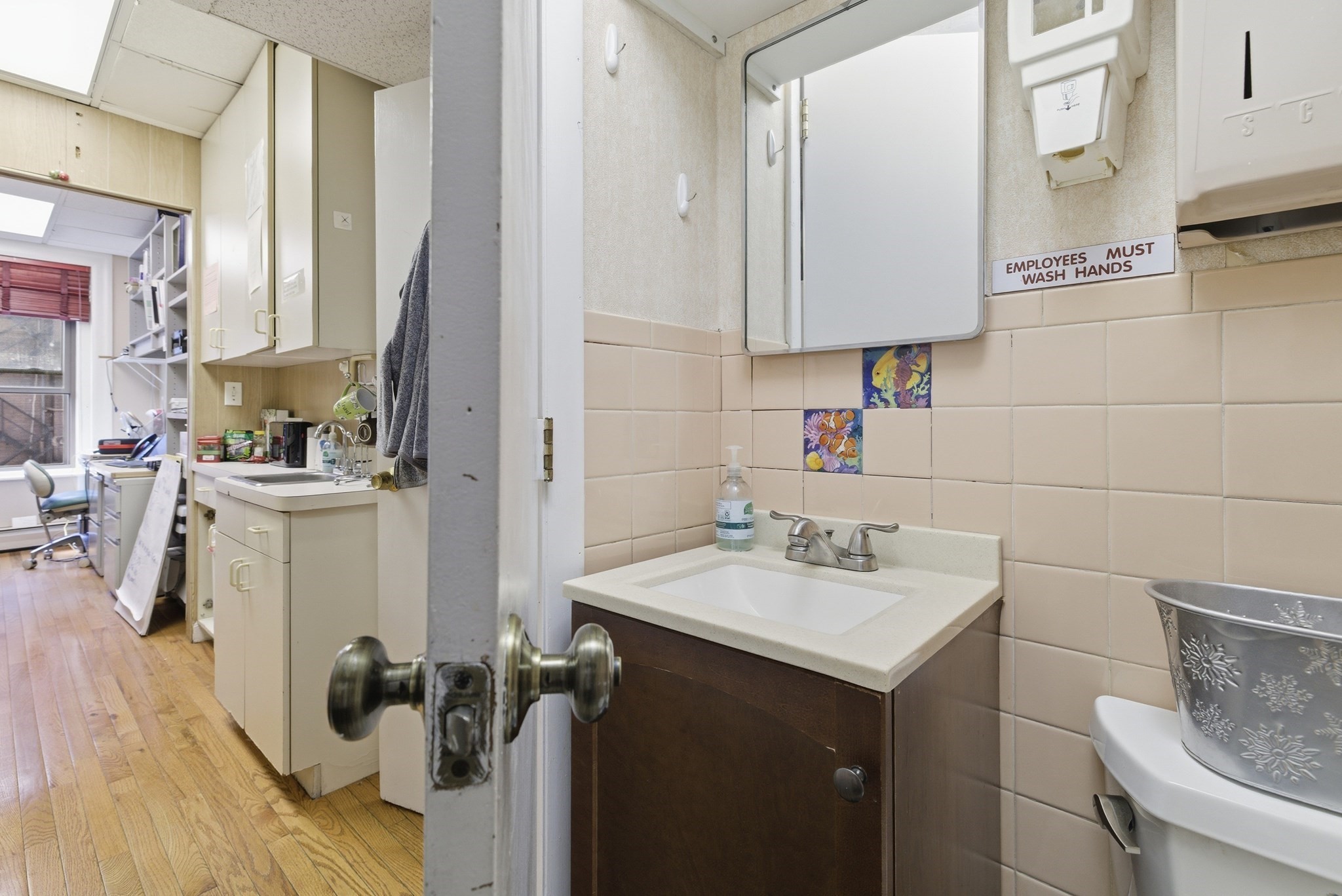 1051 Beacon # 408 Property Photo 35