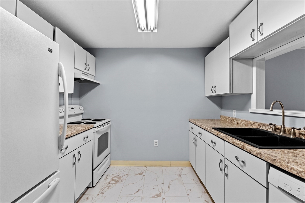 7a Marc Drive # 10 Property Photo 10