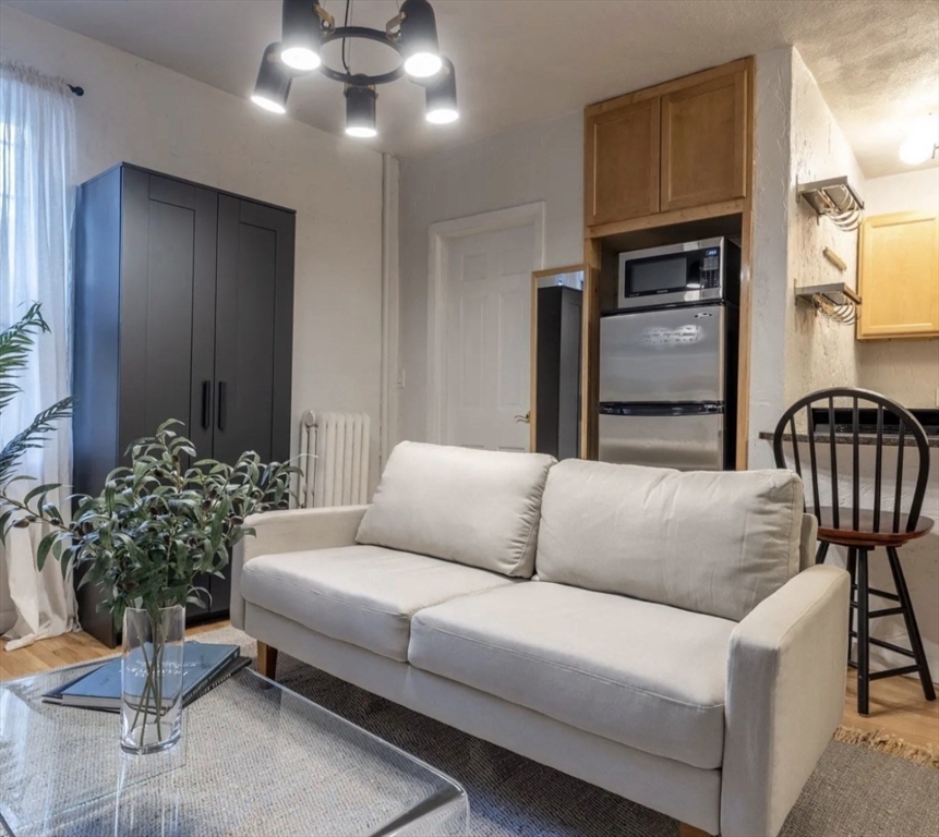7 Primus Avenue # 6 Property Photo 1