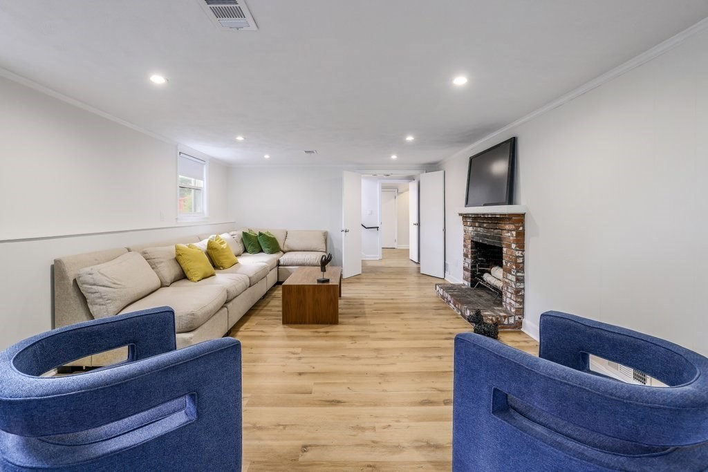 15 Bosworth Rd Property Photo 16