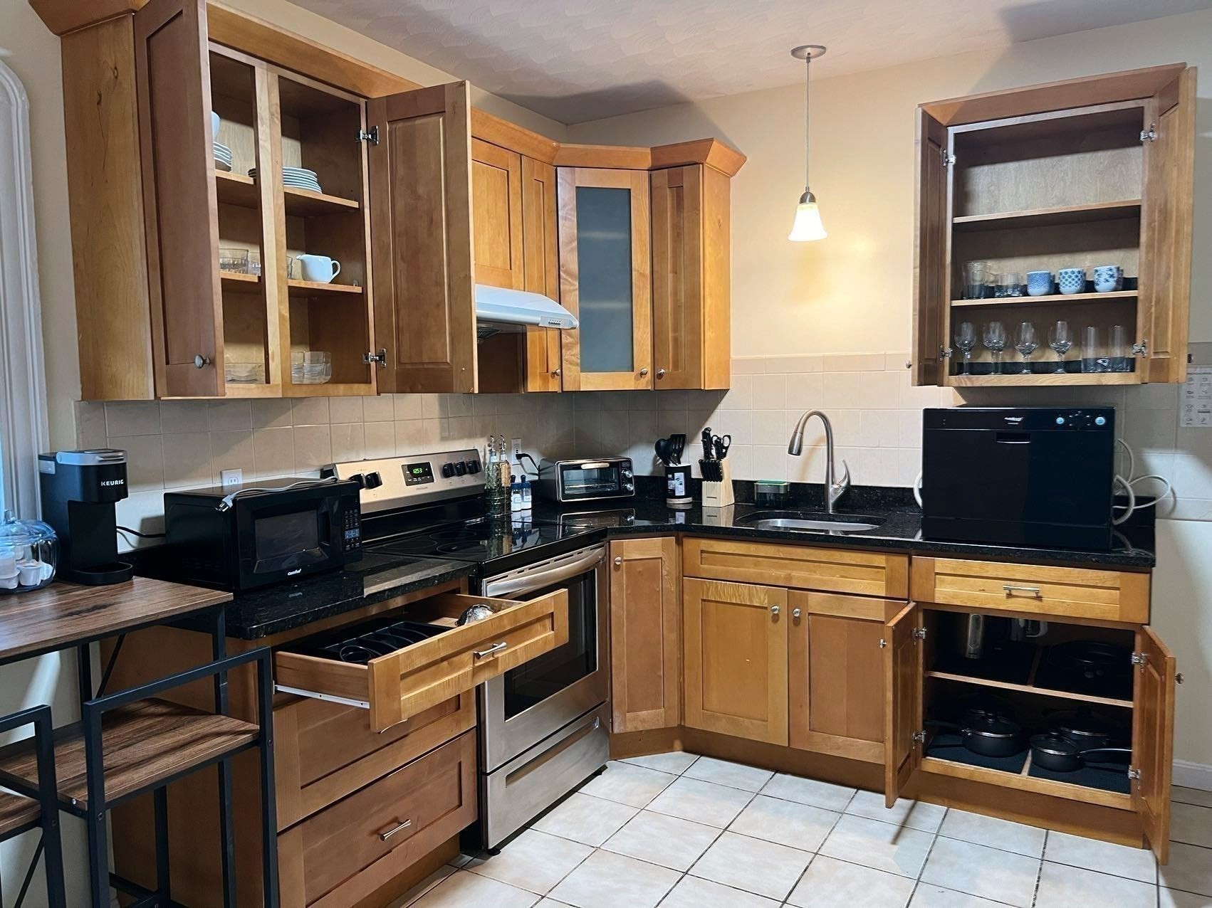 2 Aldie St # 1 Property Photo 12