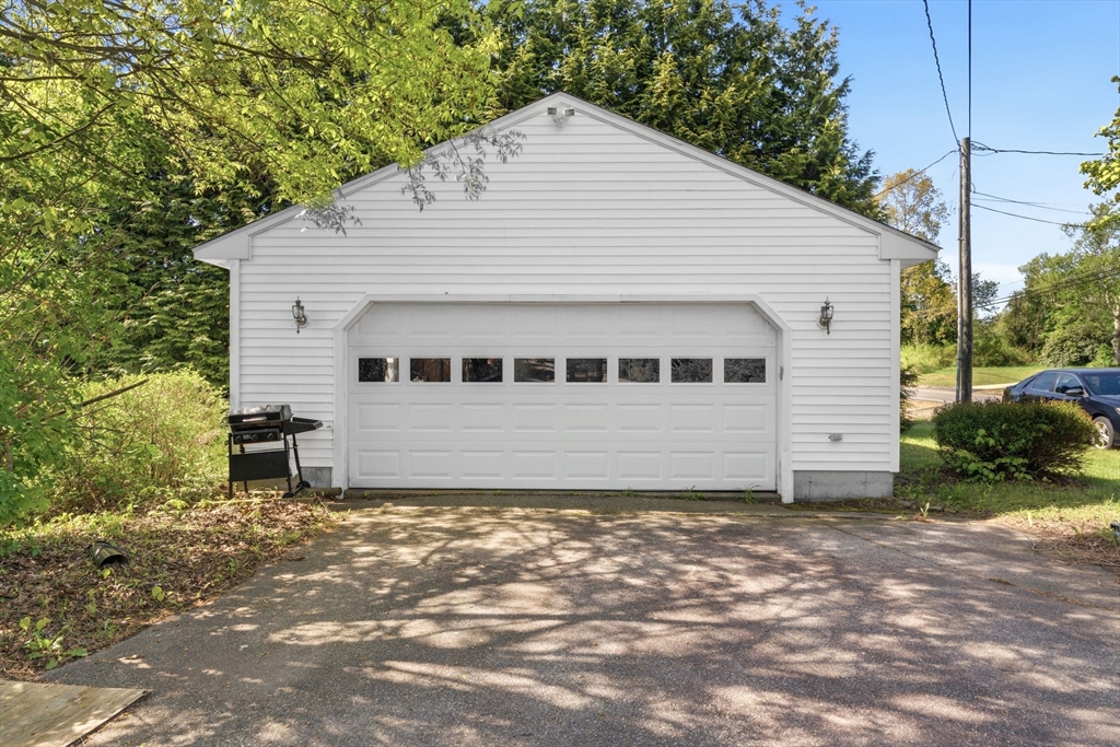796 Hampton Rd Property Photo 2