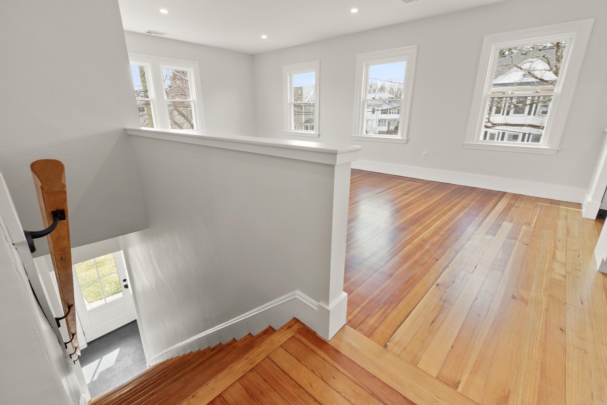 156-158 Waverley St Property Photo 33