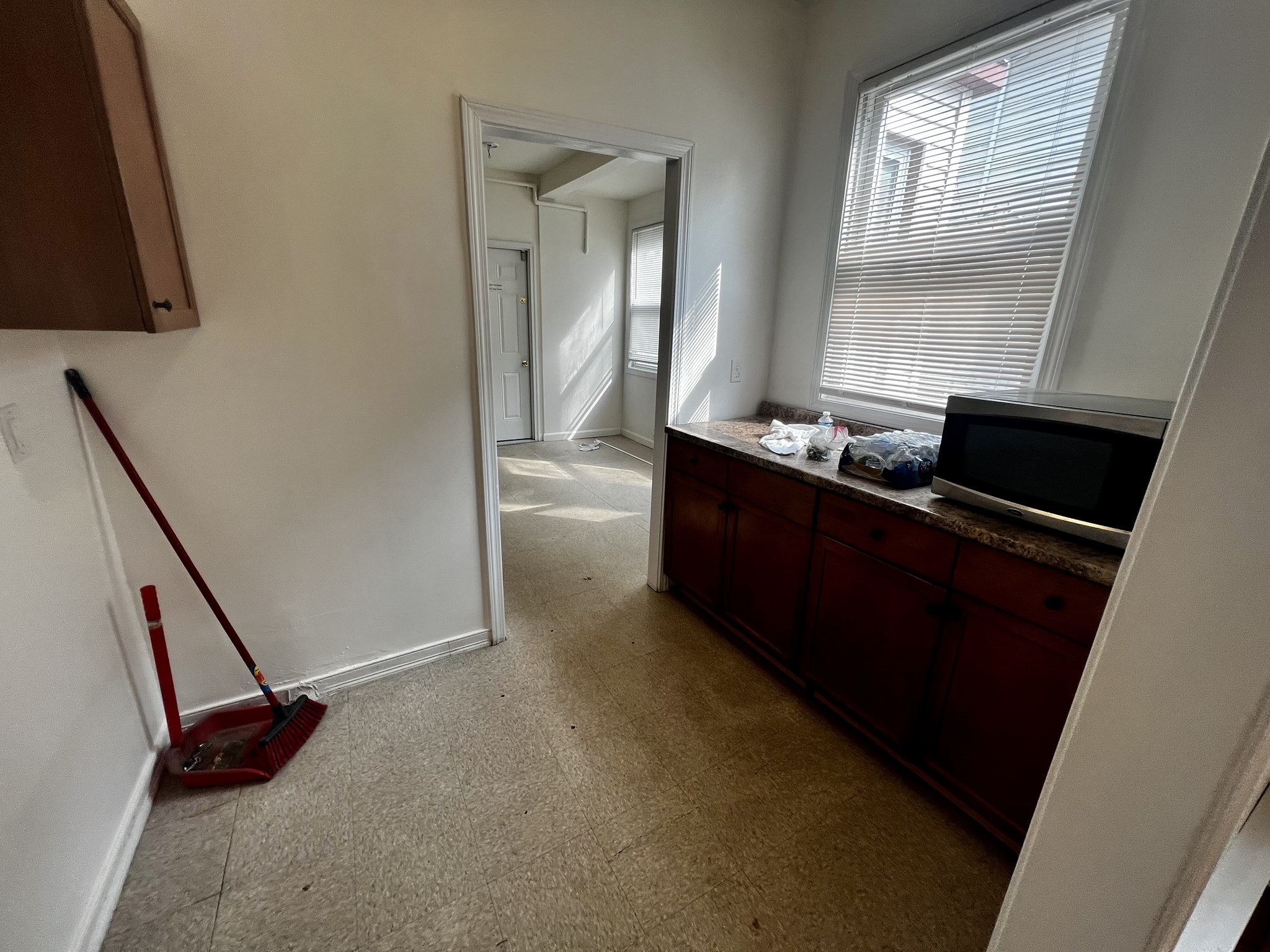 3-5 Woodbine St # 1 Property Photo 7