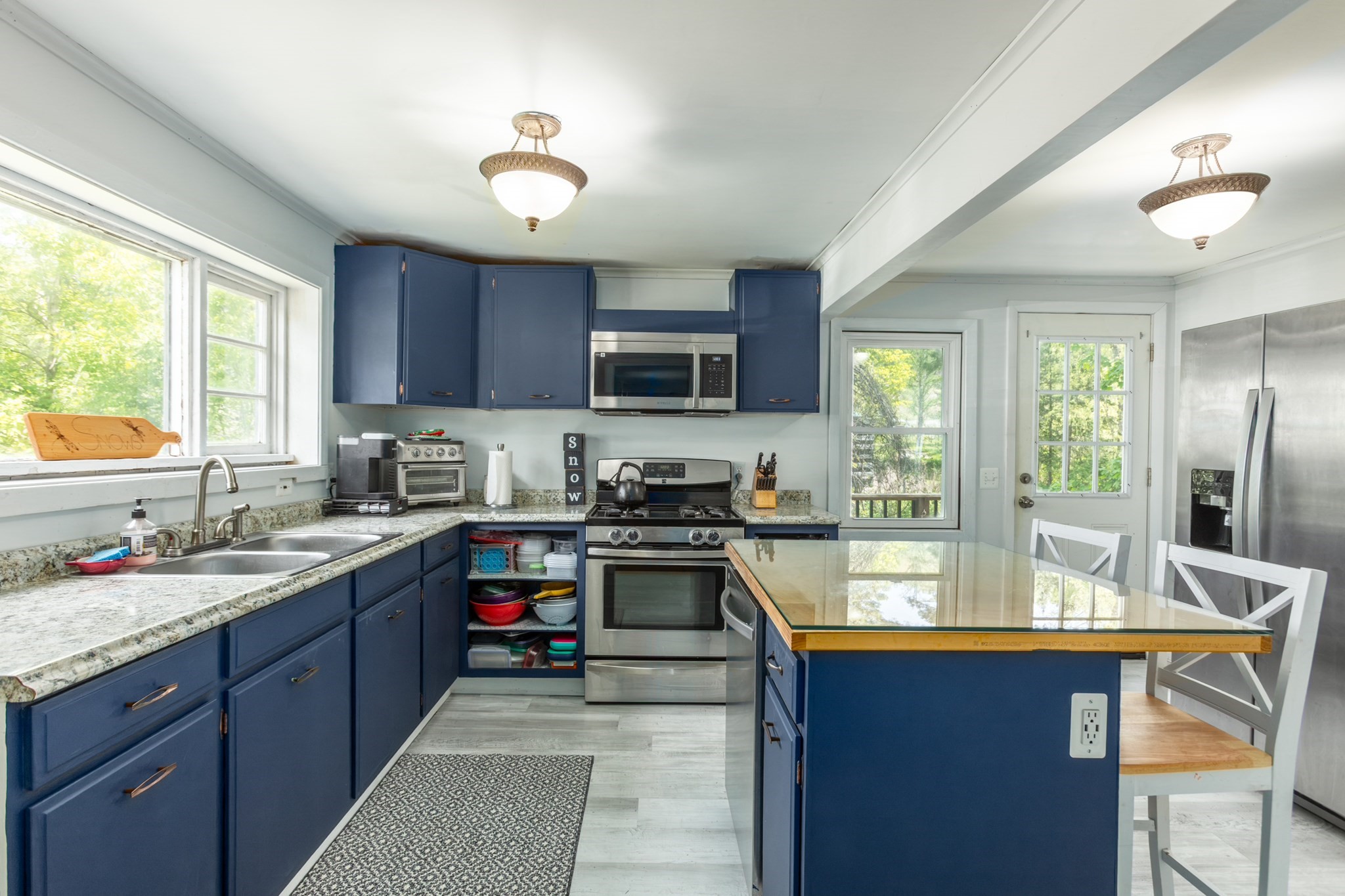 54 Charles St Property Photo 10