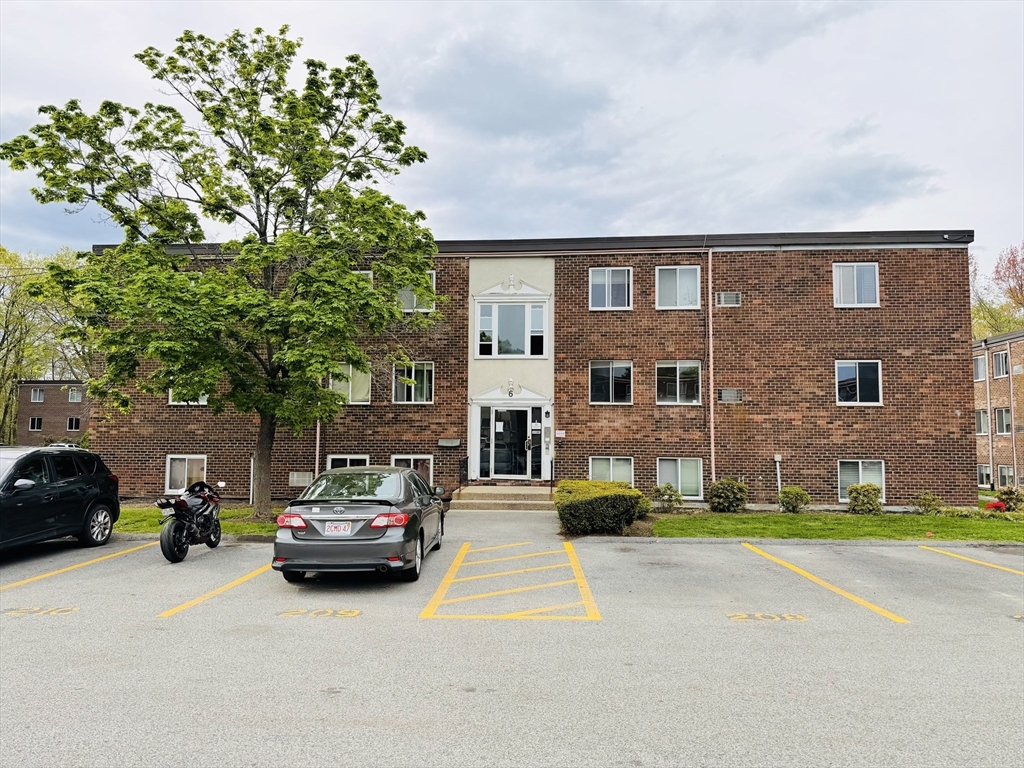 6 Universal St # 5