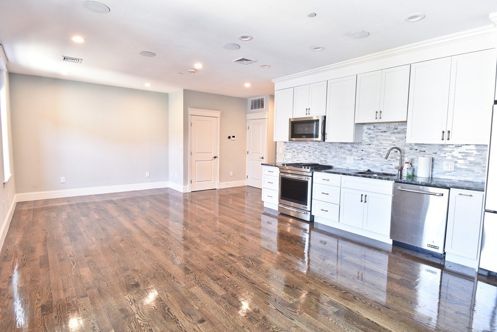 57 L St # 2 Property Photo 3