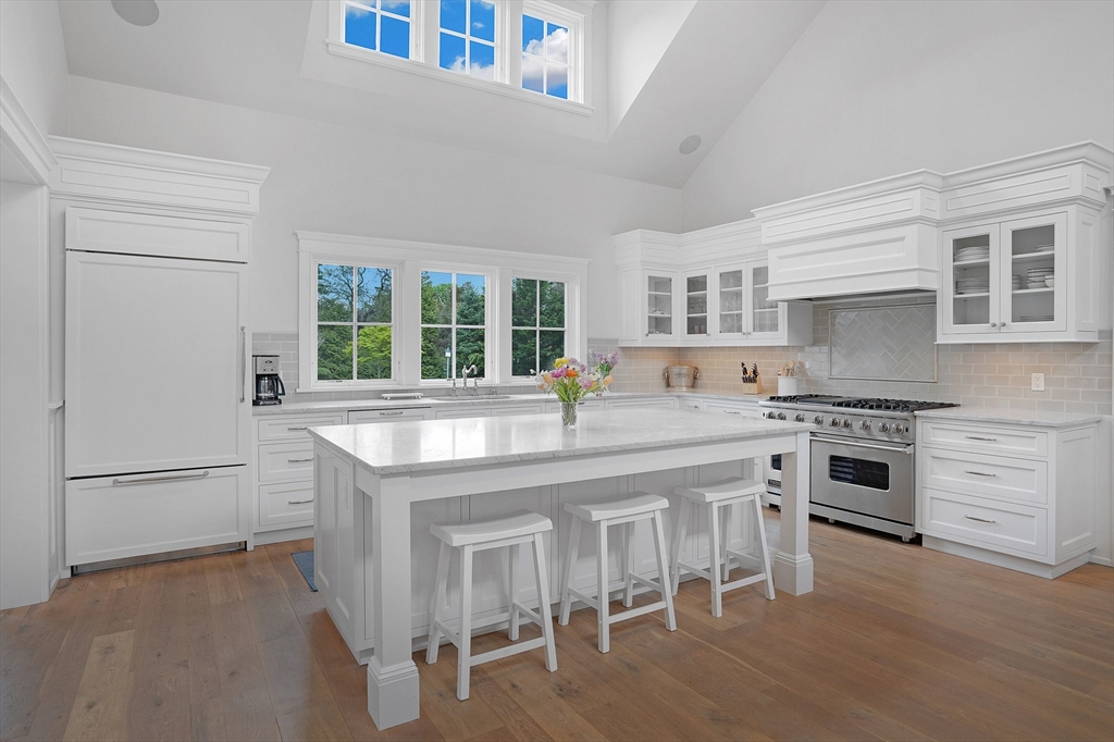 2 Noras Lane Property Photo 11