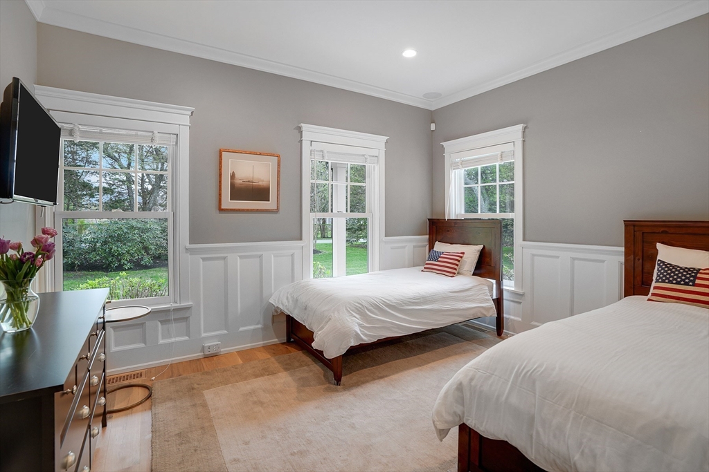 2 Noras Lane Property Photo 33