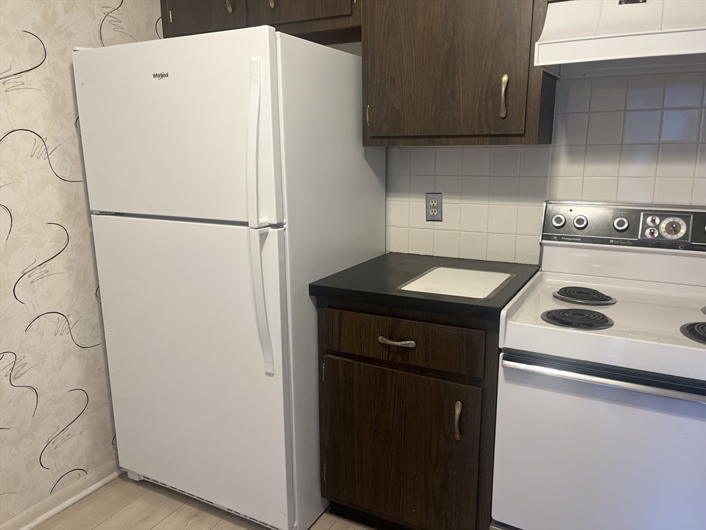 1004 Paradise Road Property Photo 12