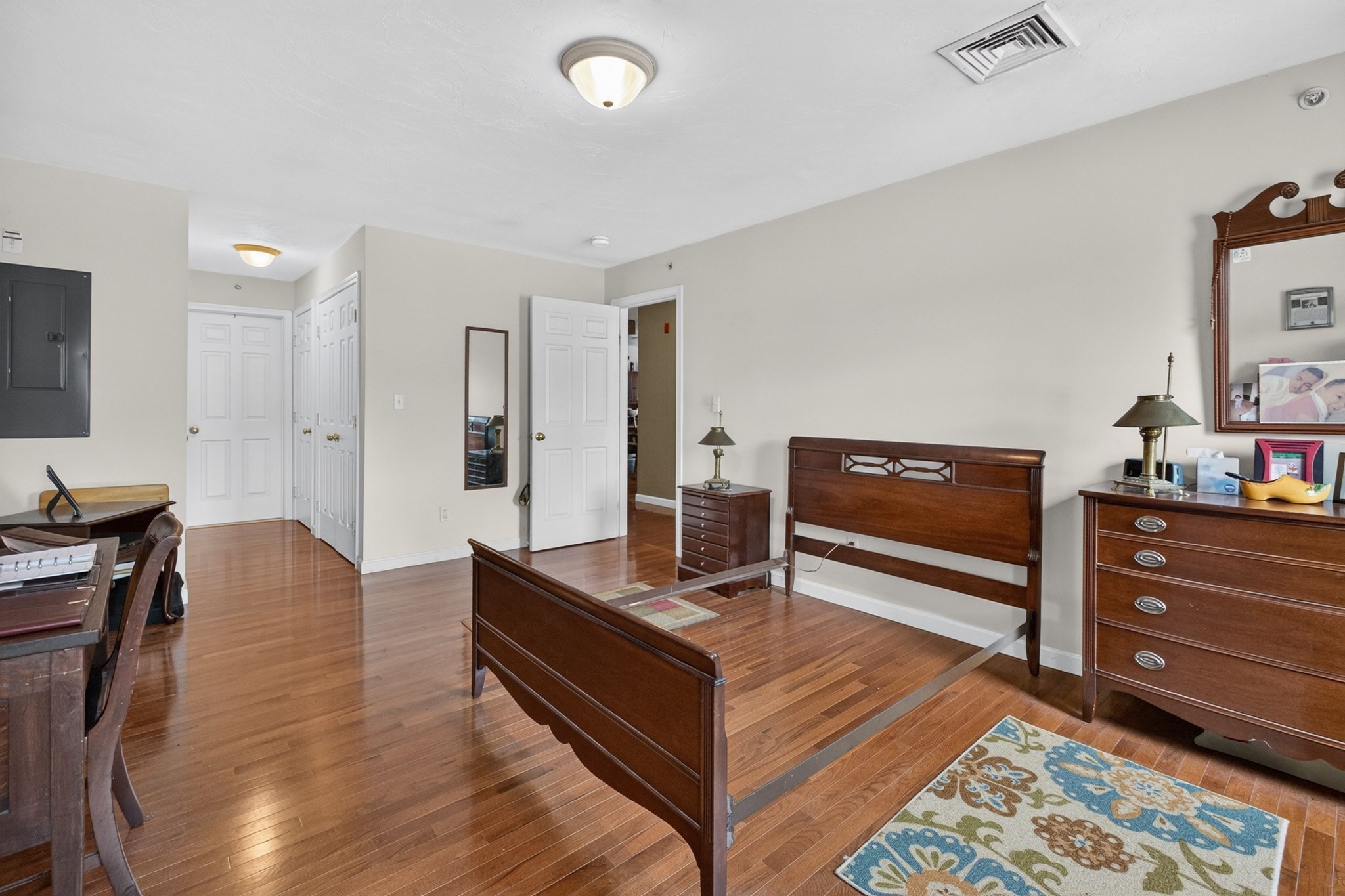 521 Hampton Way # 521 Property Photo 14