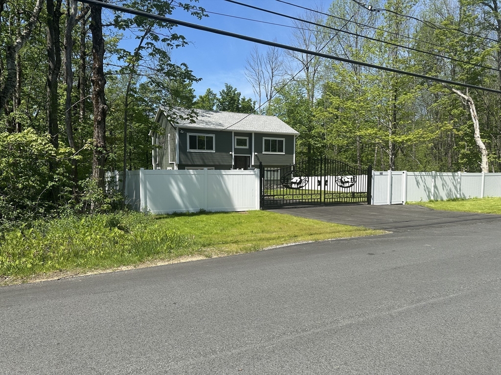 102 Wells Road Property Photo 5