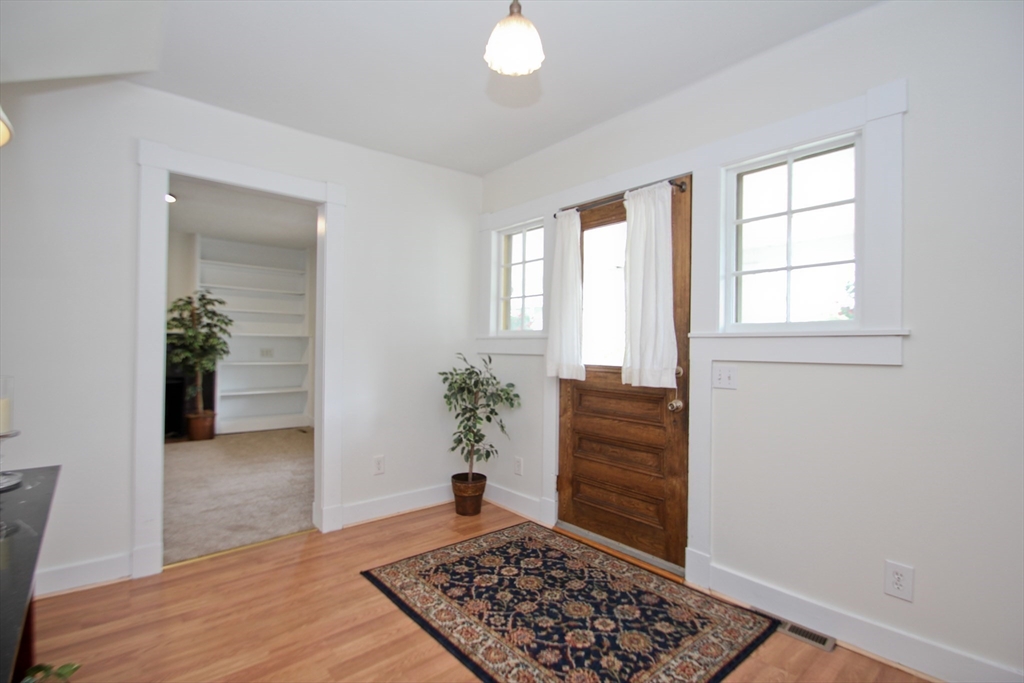 38 Virginia St Property Photo 5