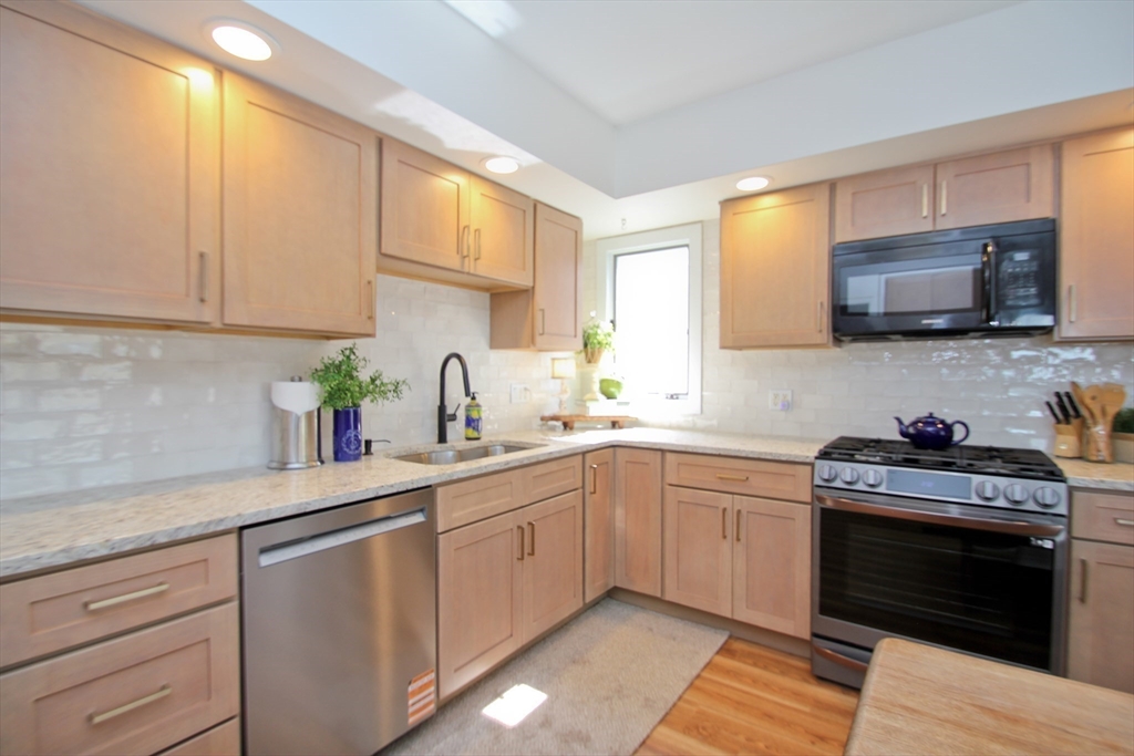 38 Virginia St Property Photo 16