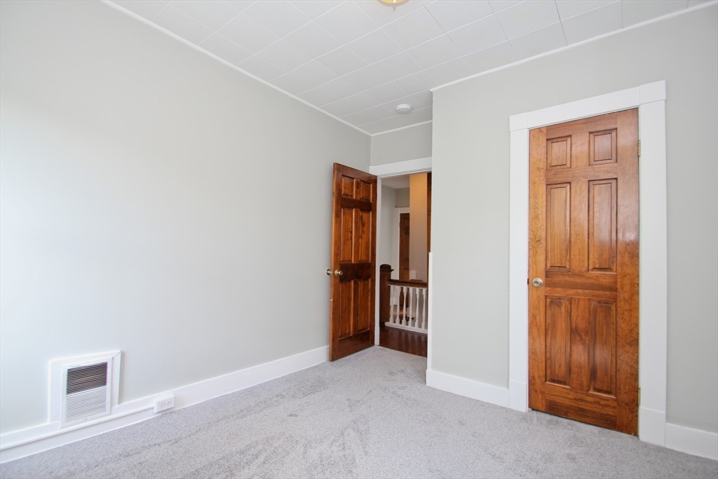 38 Virginia St Property Photo 23