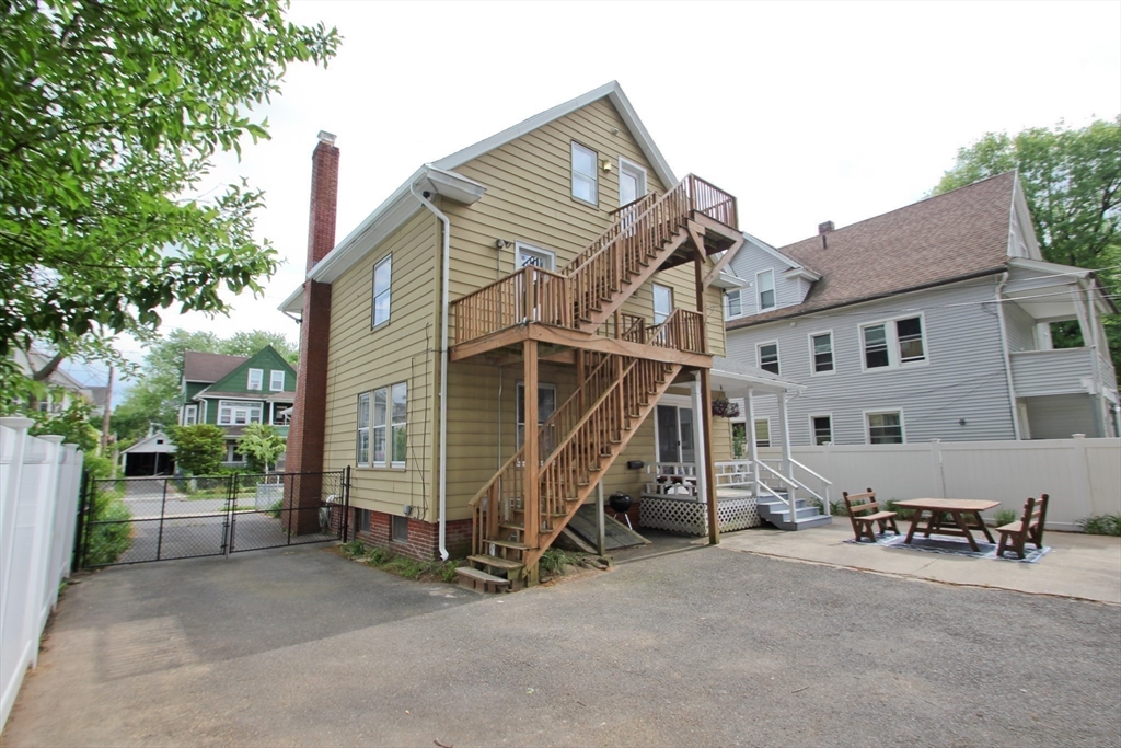 38 Virginia St Property Photo 37