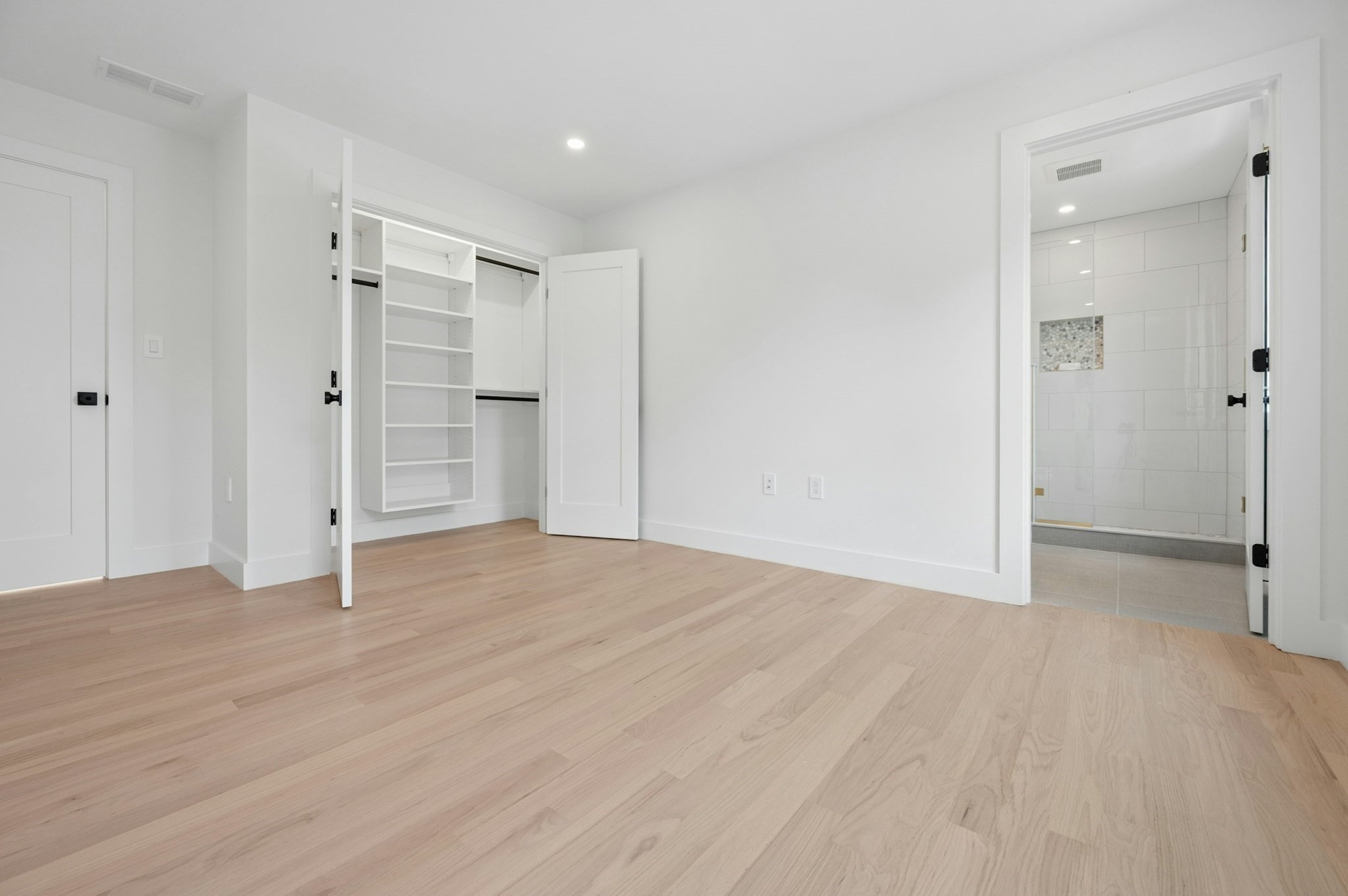 15 Calvin St Property Photo 27