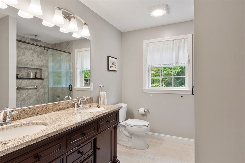 82 Lawrence Street Property Photo 19