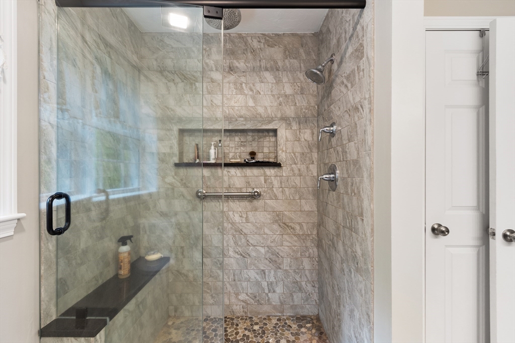 82 Lawrence Street Property Photo 20