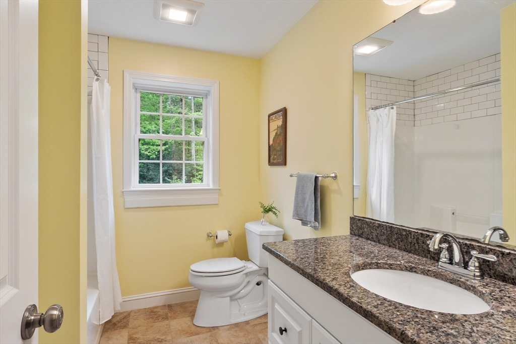 82 Lawrence Street Property Photo 21