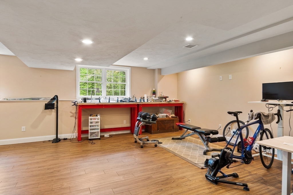 82 Lawrence Street Property Photo 29
