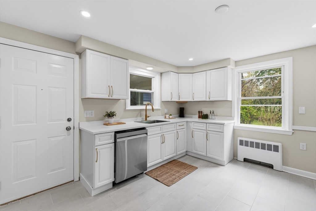 22 Balmoral Ct Property Photo 4
