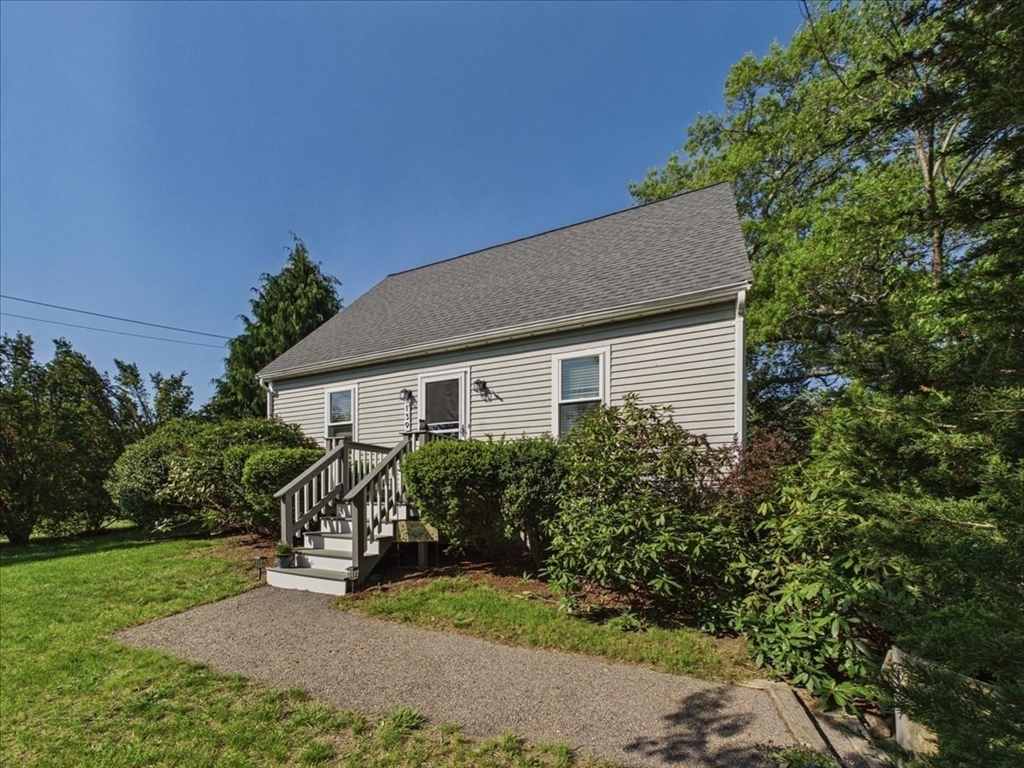 139 South St Property Photo 2