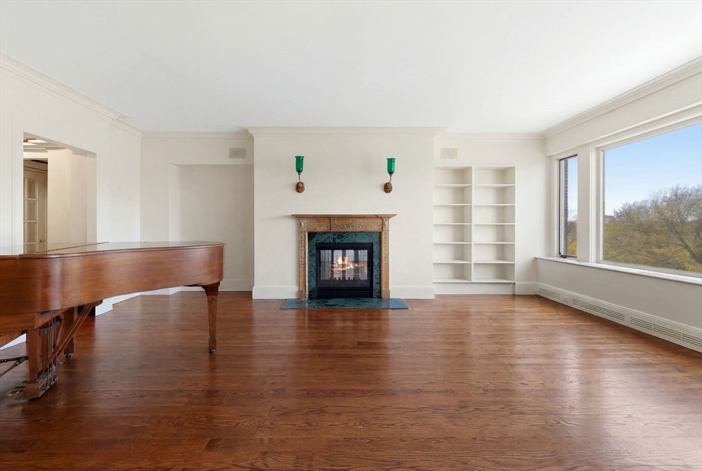 250 Beacon St # 10 Property Photo 7