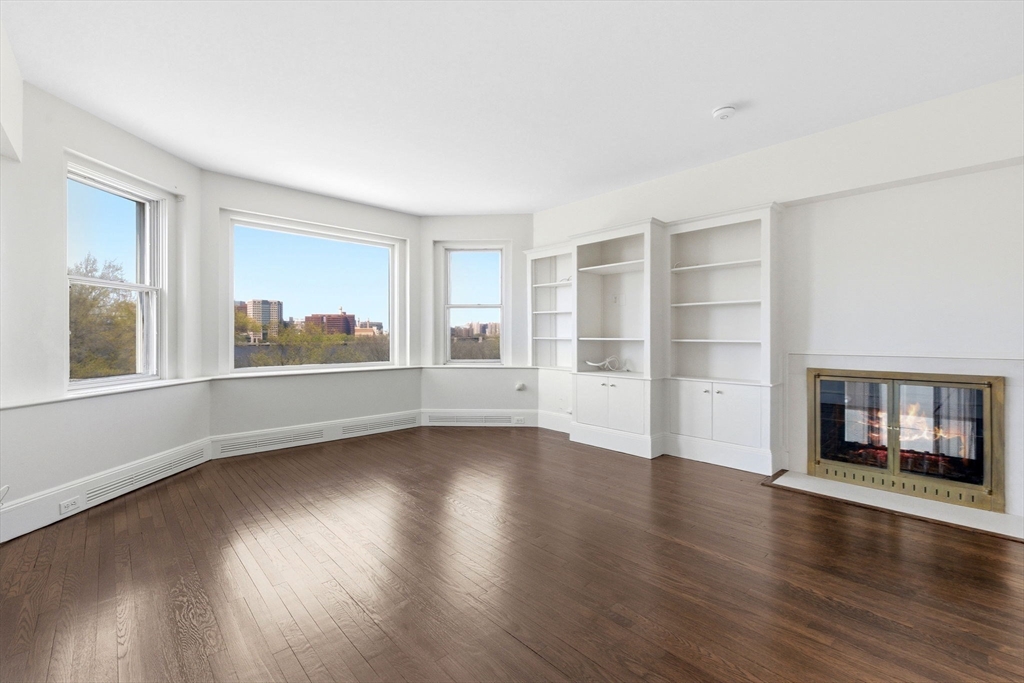 250 Beacon St # 10 Property Photo 21