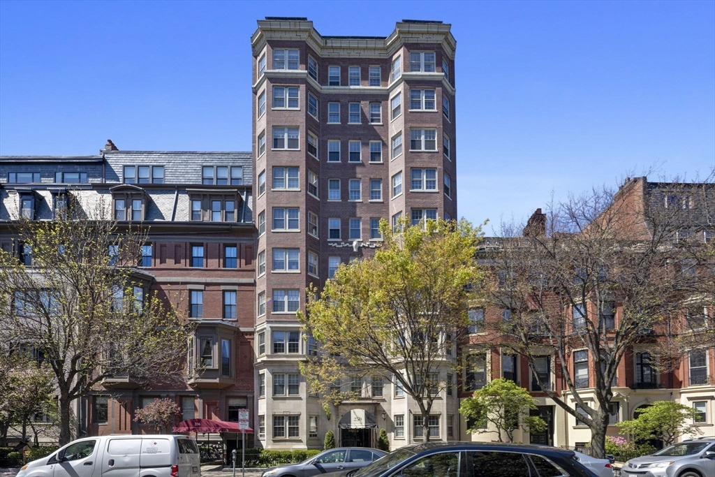 250 Beacon St # 10 Property Photo 27