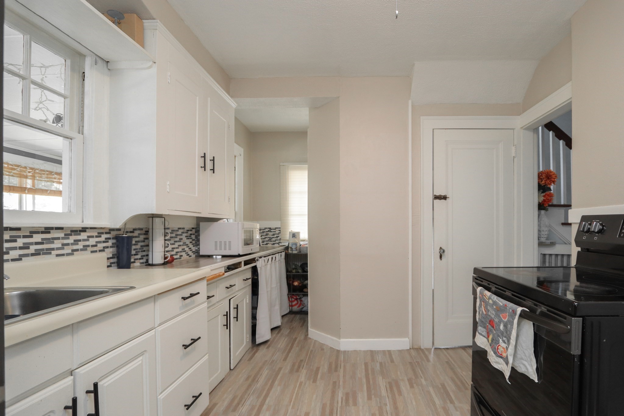 34 Preston St Property Photo 11