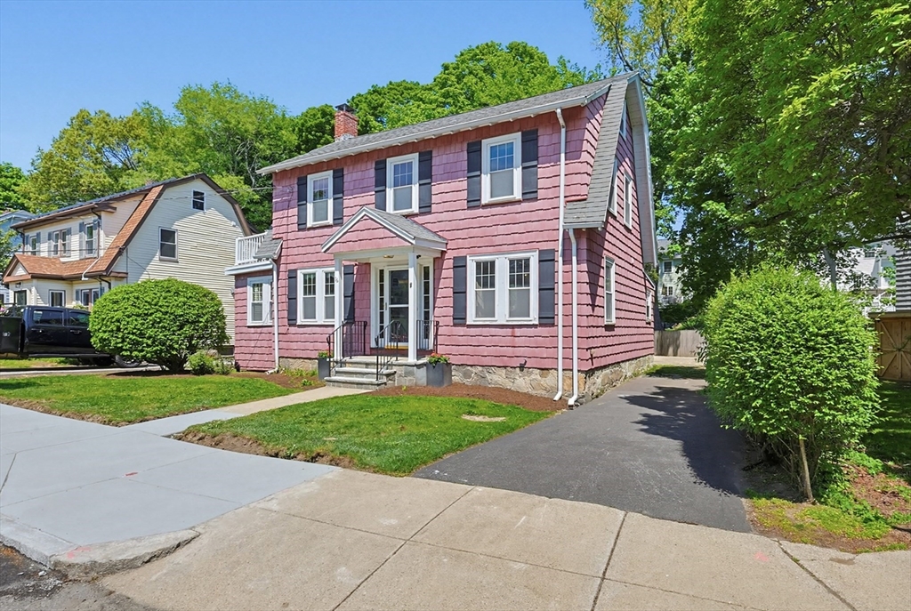 16 Ravenna Rd Property Photo 3